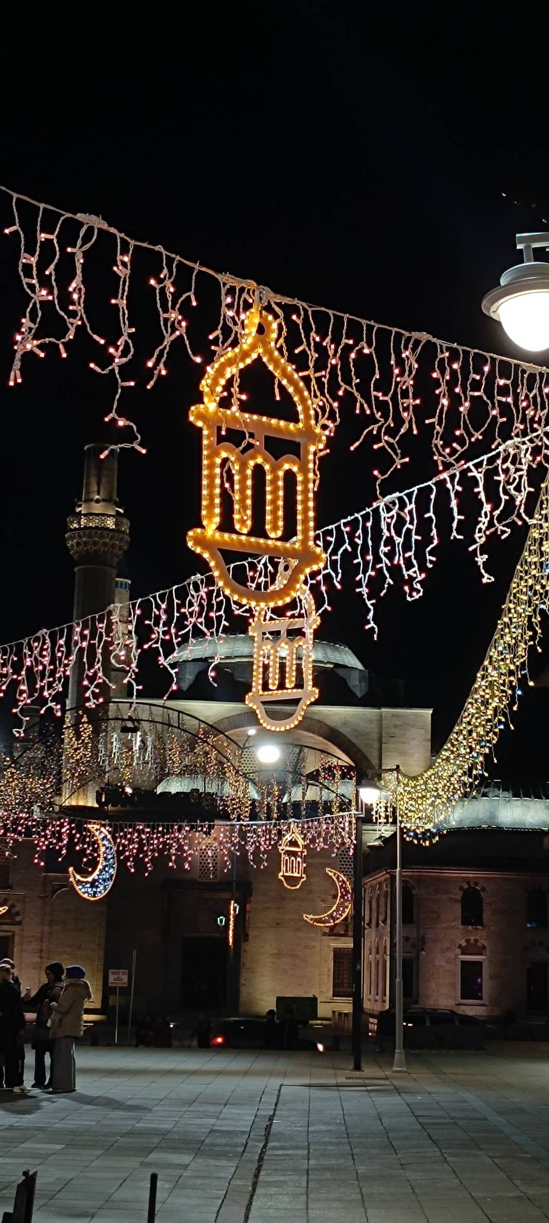 Konya’da Ramazan heyecanı başladı: Şehirde ışıklar, etkinlikler ve bereket var 9